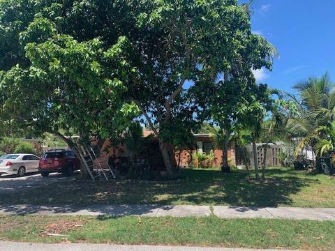2643 Lorraine Ct, North Palm Beach, FL 33403