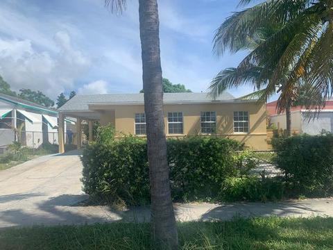 615 49th St, West Palm Beach, FL 33407