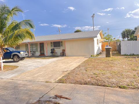 612 Date Palm Dr, Lake Park, FL 33403