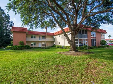 50 Woodland Dr #105, Vero Beach, FL 32962