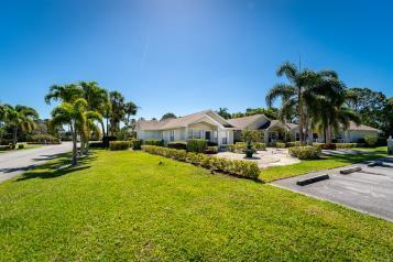 210 NW Zanzibar Pl, Port Saint Lucie, FL 34986
