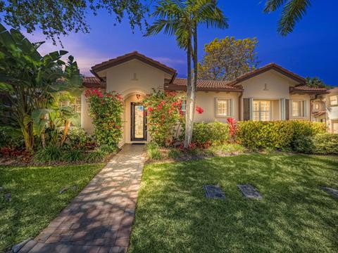 553 Tomahawk Ct, Palm Beach Gardens, FL 33410