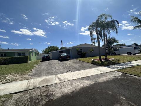 1332 Meadowbrook Dr, West Palm Beach, FL 33417