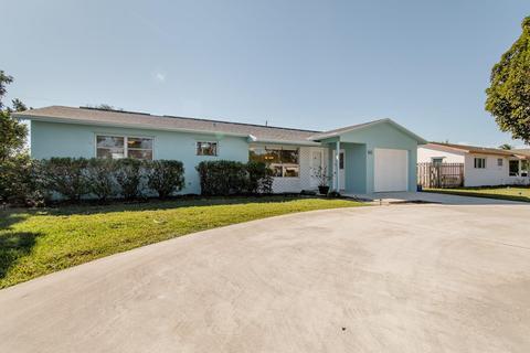182 SE 27th Ave, Boynton Beach, FL 33435