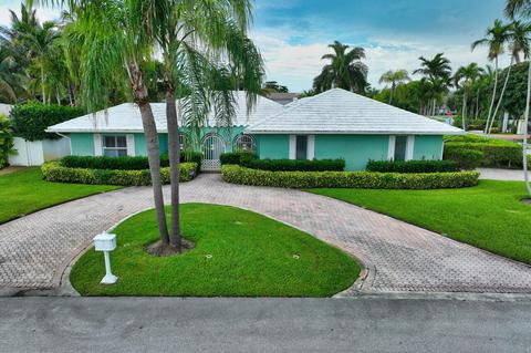 700 Valencia Dr, Boca Raton, FL 33432