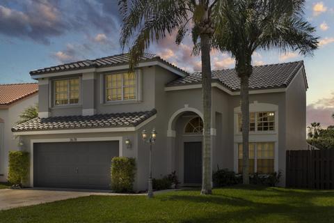 3678 Newport Ave, Boynton Beach, FL 33436