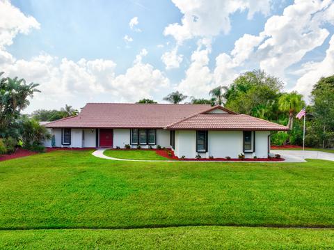 2914 SE Aba St, Port Saint Lucie, FL 34952