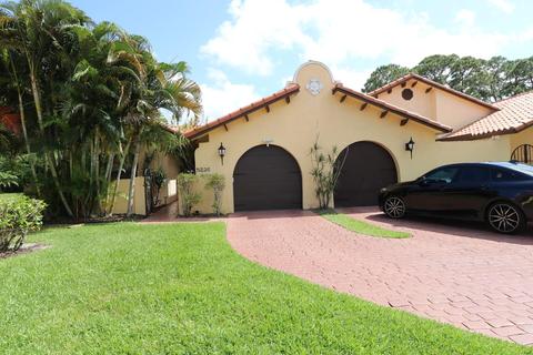 5236 Bolero Cir, Delray Beach, FL 33484