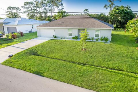1743 SW Bellevue Ave, Port Saint Lucie, FL 34953