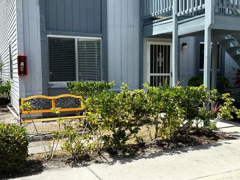 5721 Deer Run Dr #2K, Fort Pierce, FL 34951