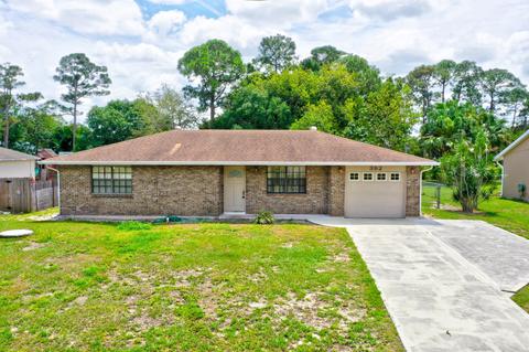 392 SE Majestic Ter, Port Saint Lucie, FL 34983