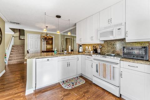 8136 Bridgewater Ct #36A, Lake Clarke Shores, FL 33406