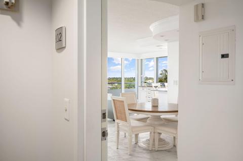 3554 Ocean Dr #602, Vero Beach, FL 32963