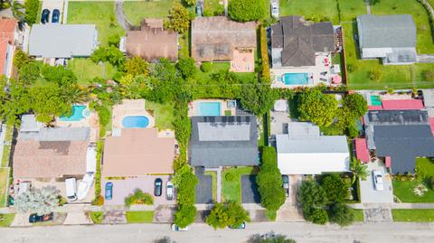 8921 SW 21st St, Miami, FL 33165