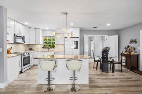 540 SE 4th St, Deerfield Beach, FL 33441