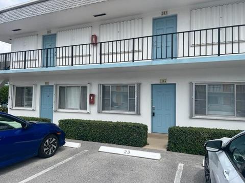 3280 Lake Osborne Dr #105, Lake Worth, FL 33461