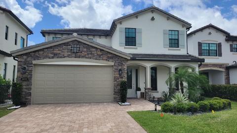 8859 Grand Prix Ln, Boynton Beach, FL 33472