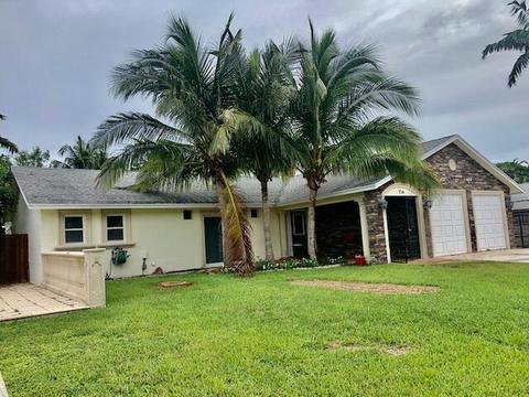 714 NE 9th Ave, Boynton Beach, FL 33435