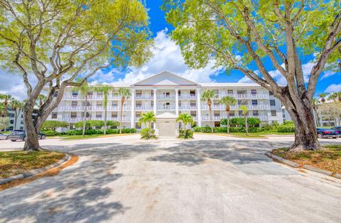 3635 Whitehall Dr #104, West Palm Beach, FL 33401