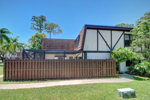 154 Weybridge Cir #A, Royal Palm Beach, FL 33411