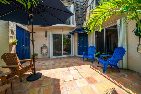 118 Linda Ln #B, Palm Beach Shores, FL 33404
