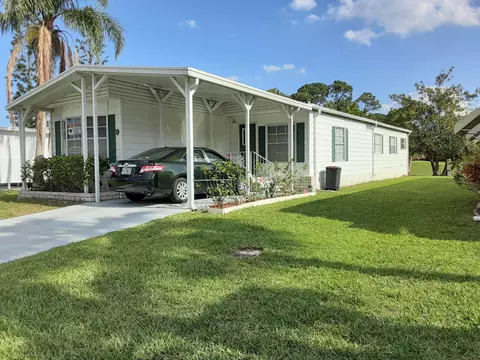9 Novedades, Port Saint Lucie, FL 34952