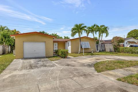 981 SW 70 Way, North Lauderdale, FL 33068