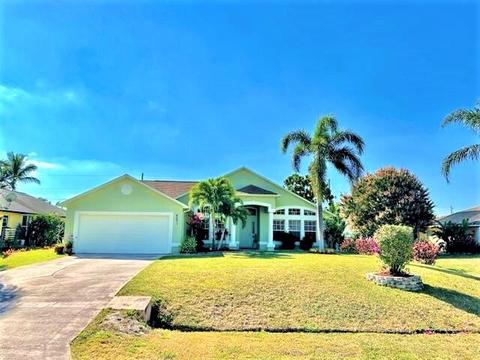 4631 NW Gastonia St, Port Saint Lucie, FL 34983