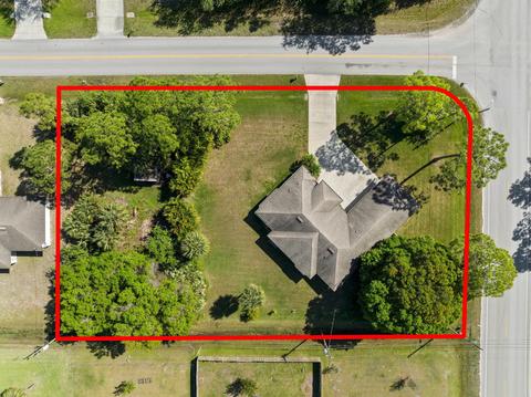 7925 101st Ave, Vero Beach, FL 32967
