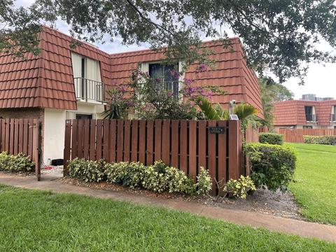 3112 Spanish Wells Dr #14-C, Delray Beach, FL 33445