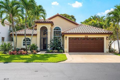 5 Lawrence Lake Dr, Boynton Beach, FL 33436