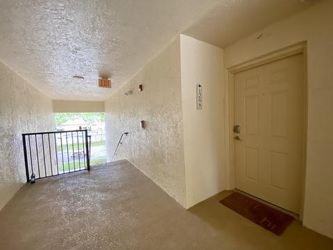 1200 Crestwood S Ct #1208, Royal Palm Beach, FL 33411