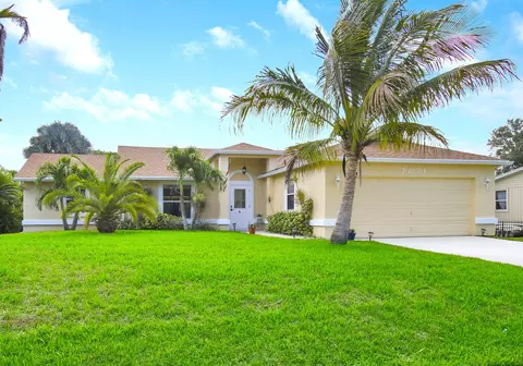1871 SE Manth Se Ln, Port Saint Lucie, FL 34983