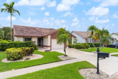 10131 Camelback Ln, Boca Raton, FL 33498