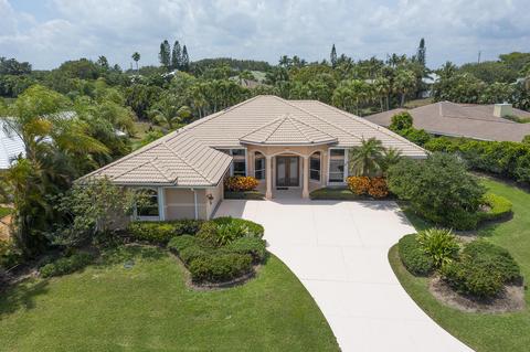 11942 SE Tiffany Way, Tequesta, FL 33469