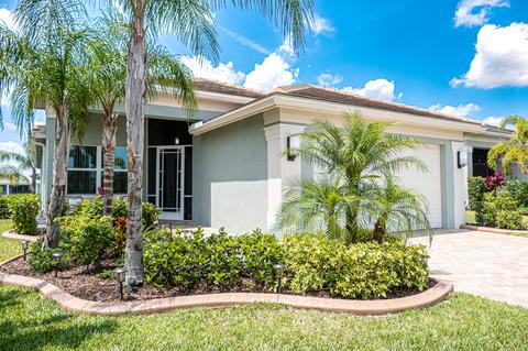 11766 SW Brighton Falls Dr, Port Saint Lucie, FL 34987