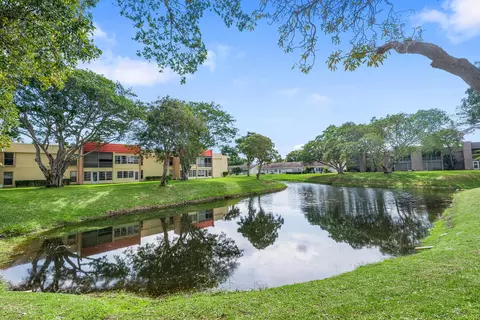 2900 Fiore Way #110, Delray Beach, FL 33445