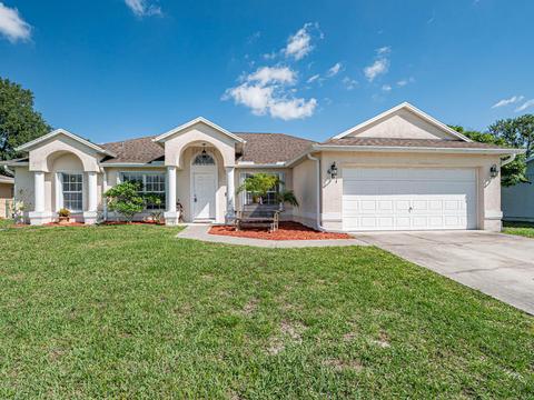 661 SW Pueblo Ter, Port Saint Lucie, FL 34953