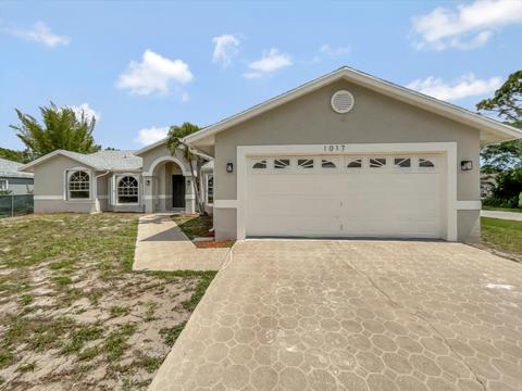 1017 SW Sultan Dr, Port Saint Lucie, FL 34953