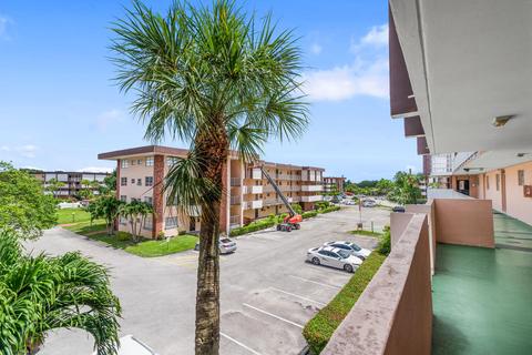 2881 NW 47th Ter #309, Lauderdale Lakes, FL 33313