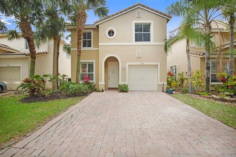 4431 Lake Lucerne Cir, West Palm Beach, FL 33409
