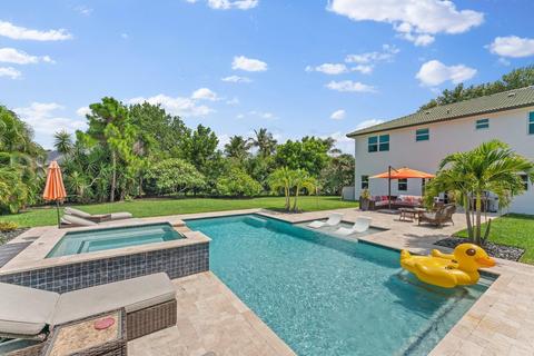 230 Blackbird Ln, Jupiter, FL 33458