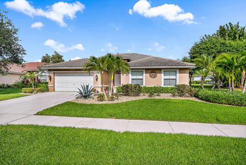 6369 Sand Hills Cir, Lake Worth, FL 33463