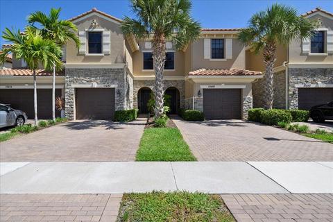 10480 Wellington Parc Dr, Wellington, FL 33449