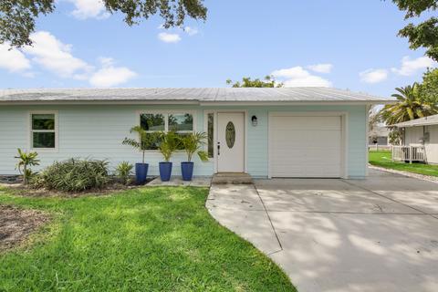1266 SW Parma Ave, Port Saint Lucie, FL 34953