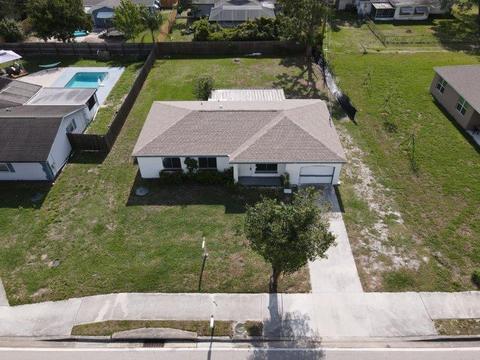 1125 SE Airoso Blvd, Port Saint Lucie, FL 34984