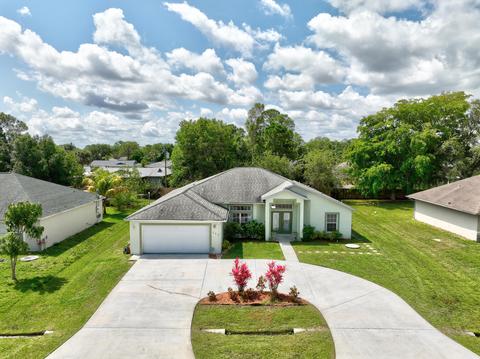 202 SW Ewing Ave, Port Saint Lucie, FL 34983