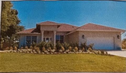 381 SW Kestor Dr, Port Saint Lucie, FL 34953