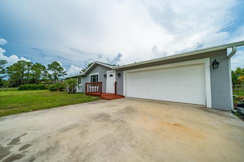 12525 67th N St, The Acreage, FL 33412
