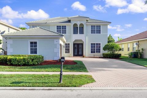 161 Bella Vista Way, Royal Palm Beach, FL 33411